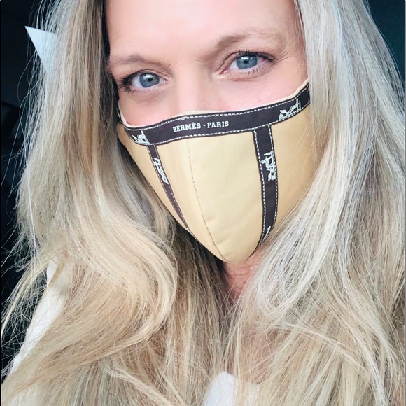 Meet your Posher, Sierra - Picture 1 of 1